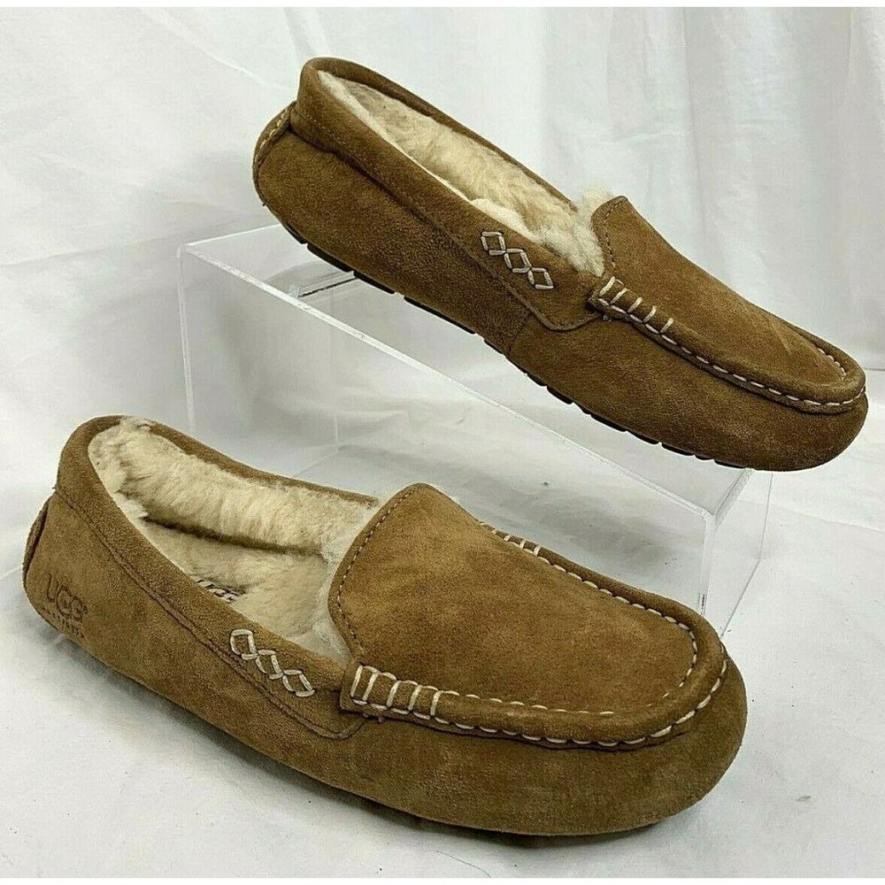 UGG Womens "Ansley" Beige Brown Leather Moccasin Slip-on Slippers Sz 6 EUC
